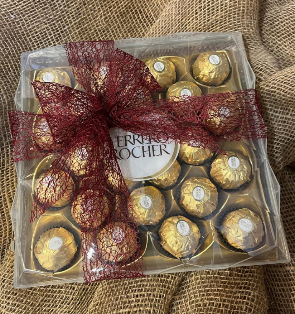 Ferrero Rocher Chocolate Box Product Image